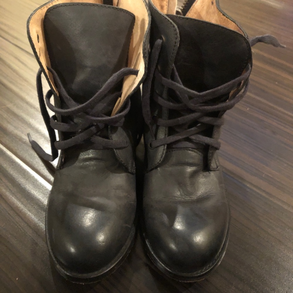 Steve Madden Genuine Leather size 9 bootie
